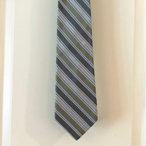 Green/blue diagonal striped silk tie